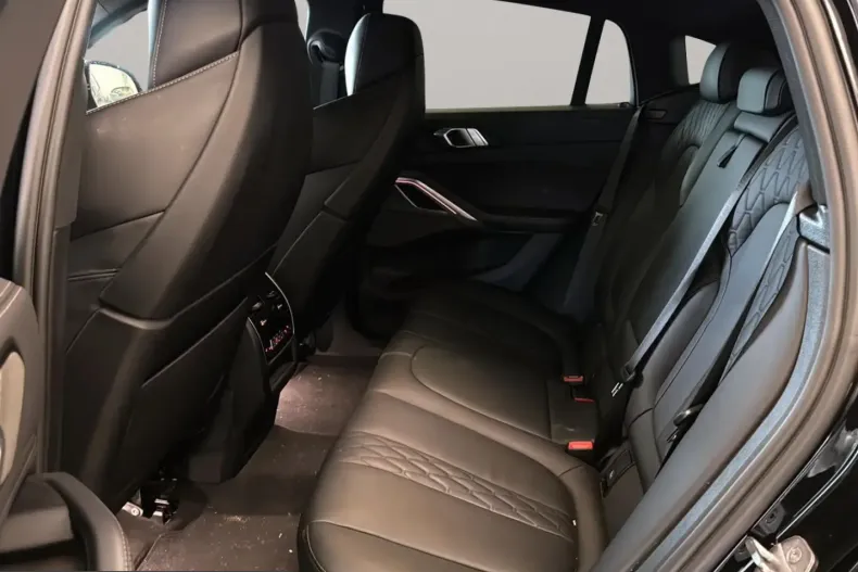 BMW X6 (Seria X) din 2023 cu 54.406 km - oferta BMW258426 - foto 6