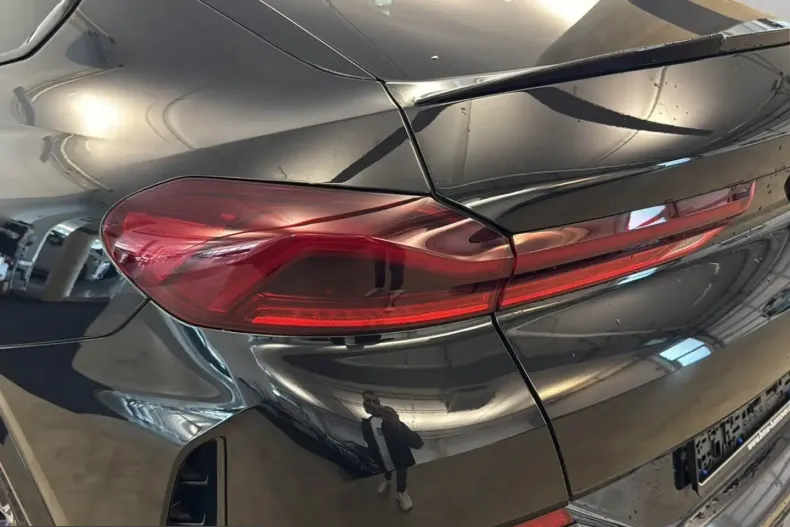 BMW X6 (Seria X) din 2023 cu 54.406 km - oferta BMW258426 - foto 11