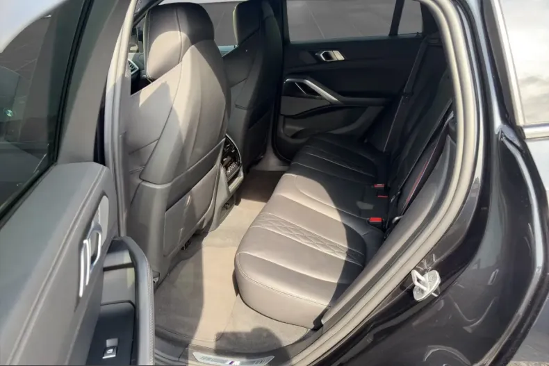 BMW X6 (Seria X) din 2023 cu 69.234 km - oferta BMW258427 - foto 12