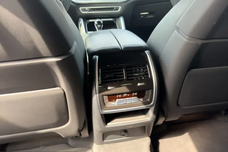BMW X6 (Seria X) din 2023 cu 69.234 km - oferta BMW258427 - foto 25