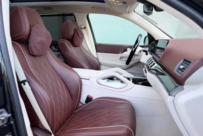Mercedes-Benz GLS 600 (Clasa GLS) din 2025 cu 29.000 km - oferta MER258446 - foto 17