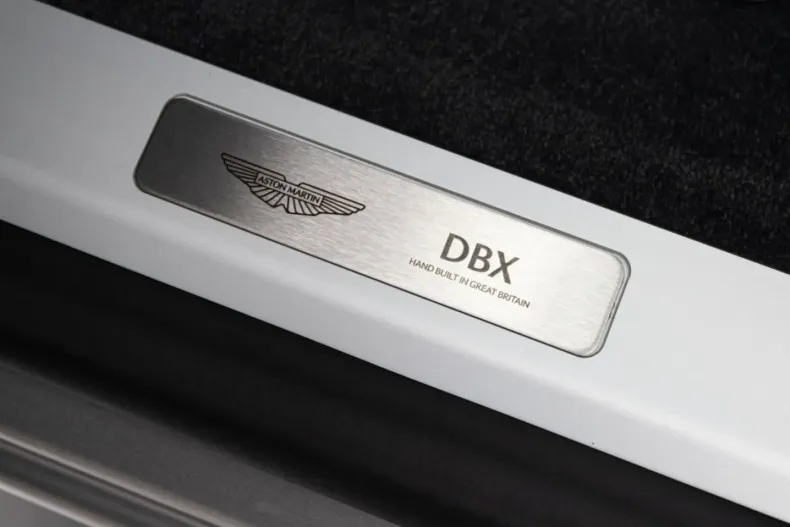 Aston Martin DBX din 2025 cu 15.950 km - oferta AST258449 - foto 21