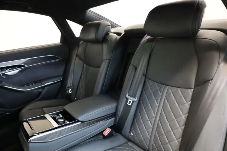 Audi A8 din 2025 cu 27.010 km - oferta AUD258492 - foto 11