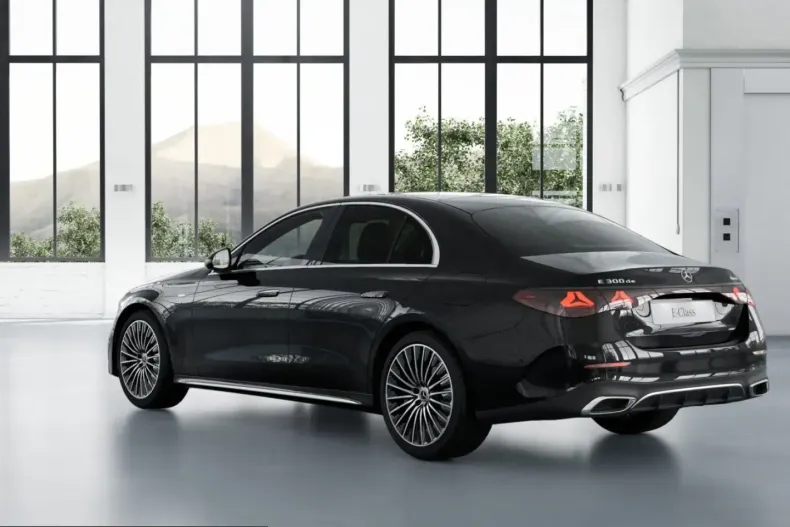 Mercedes-Benz E 300 (Clasa E) din 2025 cu 16.900 km - oferta MER258507 - foto 9