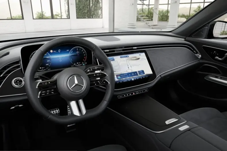 Mercedes-Benz E 300 (Clasa E) din 2025 cu 16.900 km - oferta MER258507 - foto 11