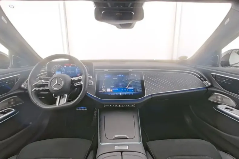 Mercedes-Benz E 220 (Clasa E) din 2025 cu 15.213 km - oferta MER258508 - foto 6