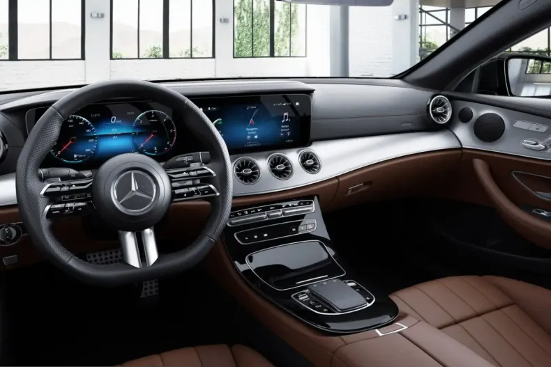 Mercedes-Benz E 400 (Clasa E) din 2023 cu 77.032 km - oferta MER258512 - foto 11