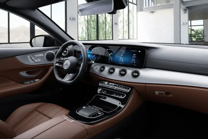 Mercedes-Benz E 400 (Clasa E) din 2023 cu 77.032 km - oferta MER258512 - foto 14