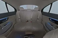Mercedes-Benz E 220 (Clasa E) din 2025 cu 19.456 km - oferta MER258517 - foto 9