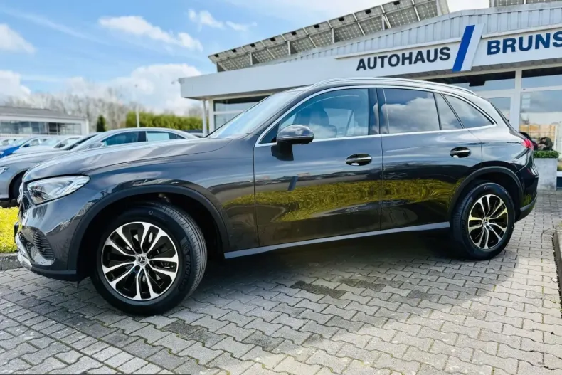 Mercedes-Benz GLC 220 (Clasa GLC) din 2024 cu 8.245 km - oferta MER258520 - foto 2