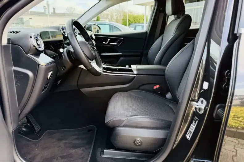 Mercedes-Benz GLC 220 (Clasa GLC) din 2024 cu 8.245 km - oferta MER258520 - foto 9
