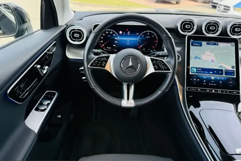 Mercedes-Benz GLC 220 (Clasa GLC) din 2024 cu 8.245 km - oferta MER258520 - foto 13