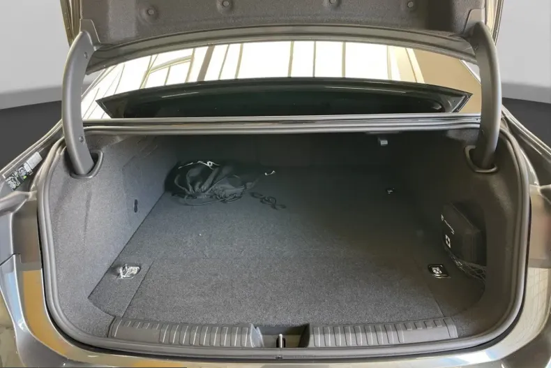 Audi A6 din 2025 cu 13.916 km - oferta AUD258527 - foto 17