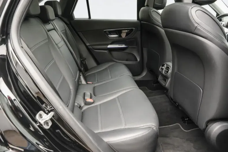 Mercedes-Benz GLC 220 (Clasa GLC) din 2023 cu 66.800 km - oferta MER258531 - foto 6