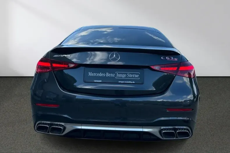 Mercedes-Benz C 63 AMG (Clasa C) din 2024 cu 35.057 km - oferta MER258538 - foto 6