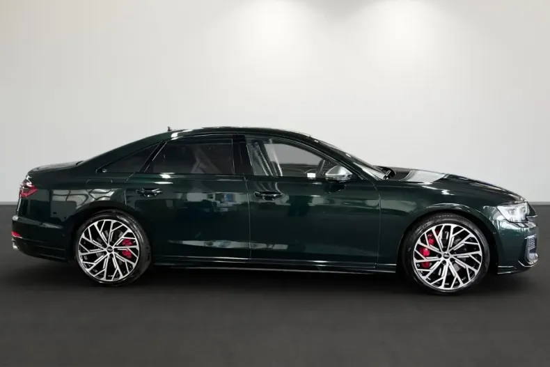 Audi S8 din 2025 cu 20.443 km - oferta AUD258541 - foto 3
