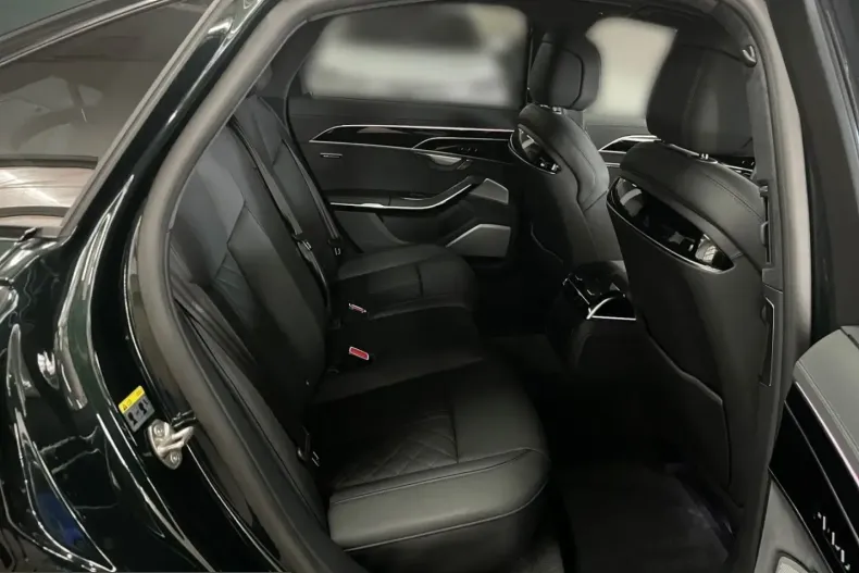 Audi S8 din 2025 cu 20.443 km - oferta AUD258541 - foto 13
