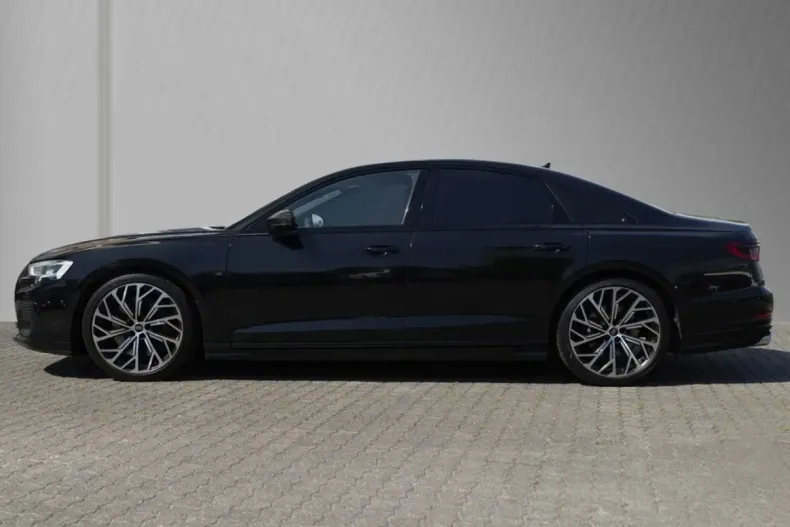 Audi S8 din 2024 cu 56.500 km - oferta AUD258543 - foto 2