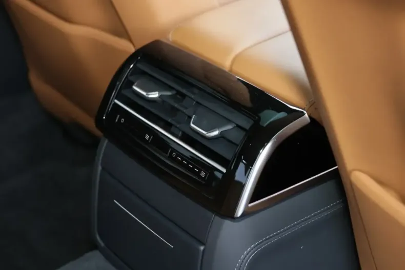 Audi S8 din 2024 cu 56.500 km - oferta AUD258543 - foto 15