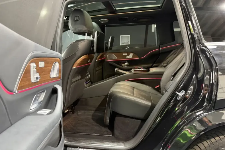 Mercedes-Benz GLS 600 (Clasa GLS) din 2023 cu 125.000 km - oferta MER258550 - foto 10