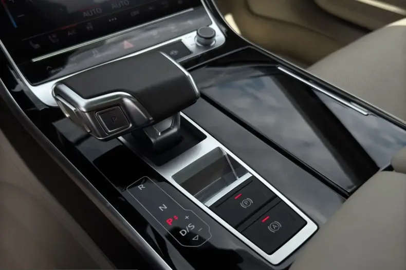Audi A8 din 2025 cu 42.181 km - oferta AUD258568 - foto 10