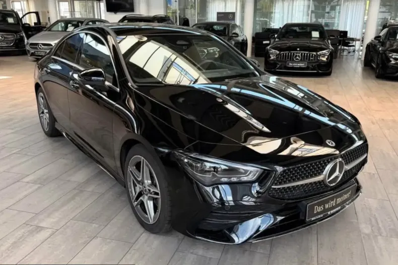 Mercedes-Benz CLA 200 (Clasa CLA) din 2025 cu 13.094 km - oferta MER258570 - foto 1