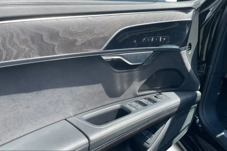 Audi A8 din 2024 cu 39.232 km - oferta AUD258573 - foto 14