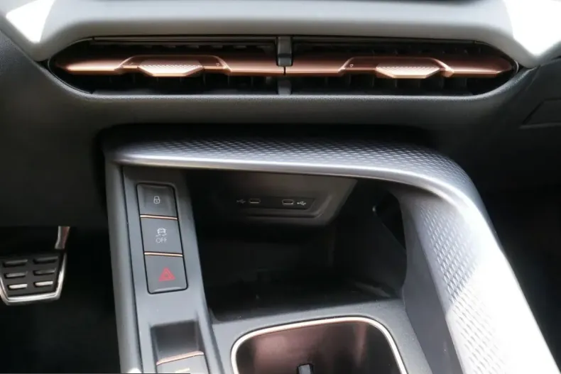 Cupra Terramar din 2025 cu 22.403 km - oferta CUP258590 - foto 12
