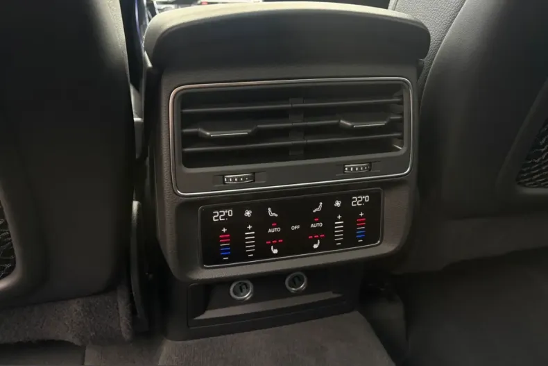 Audi Q7 din 2023 cu 39.990 km - oferta AUD258596 - foto 19