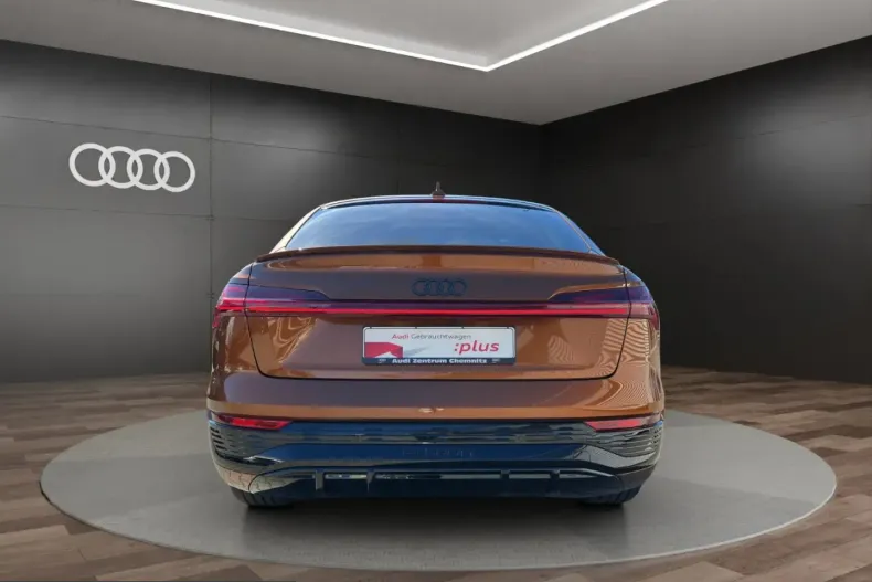 Audi Q8 din 2023 cu 36.576 km - oferta AUD258598 - foto 4