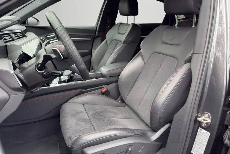 Audi Q8 din 2023 cu 52.023 km - oferta AUD258599 - foto 6