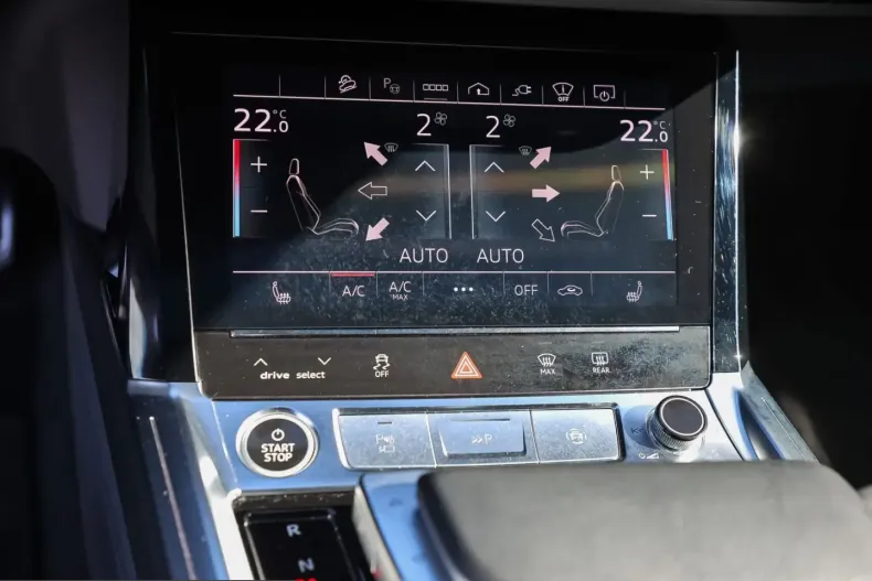 Audi Q8 din 2023 cu 47.030 km - oferta AUD258600 - foto 18
