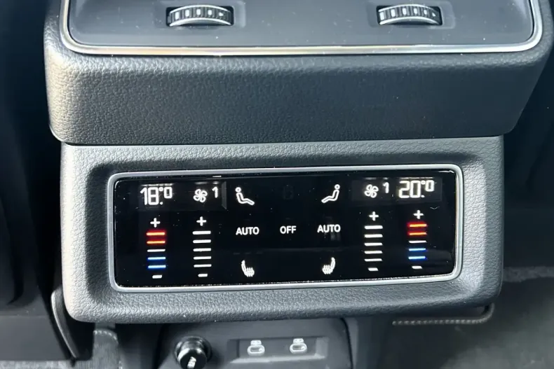 Audi Q8 din 2024 cu 34.248 km - oferta AUD258601 - foto 18