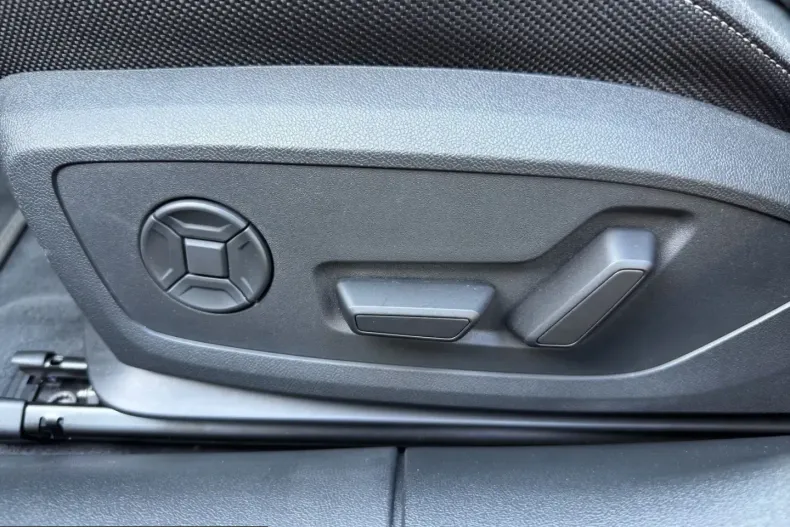 Audi A6 din 2025 cu 19.999 km - oferta AUD258603 - foto 12
