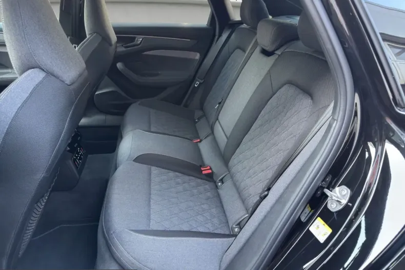 Audi A6 din 2025 cu 19.999 km - oferta AUD258603 - foto 13