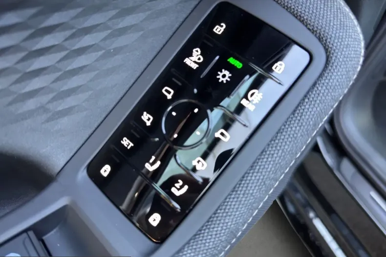 Audi A6 din 2025 cu 19.999 km - oferta AUD258603 - foto 21