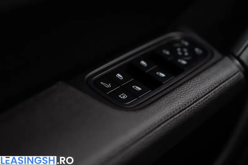 Porsche Cayenne din 2024 cu 23.461 km - oferta POR258604 - foto 31
