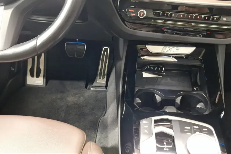 BMW iX3 (Seria X) din 2023 cu 60.506 km - oferta BMW258608 - foto 13