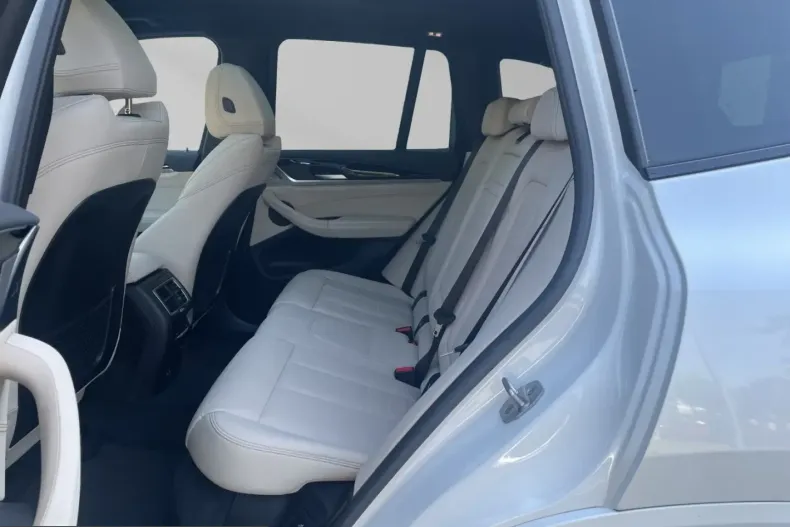 BMW iX3 (Seria X) din 2023 cu 65.300 km - oferta BMW258609 - foto 10