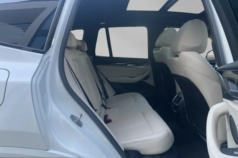 BMW iX3 (Seria X) din 2023 cu 65.300 km - oferta BMW258609 - foto 12