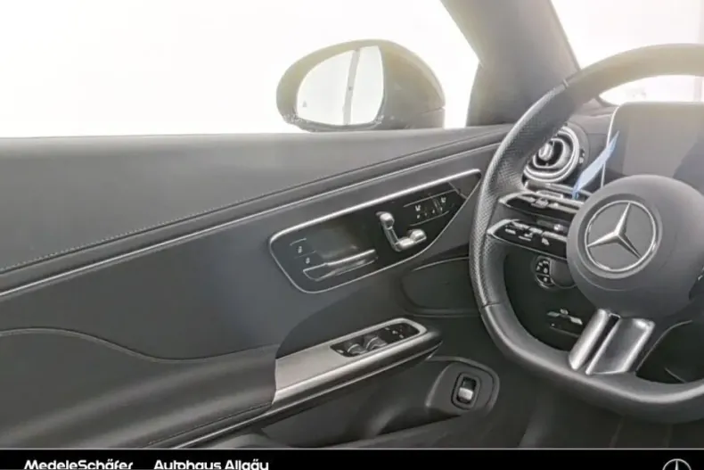 Mercedes-Benz CLE 300 (Clasa CLE) din 2025 cu 23.287 km - oferta MER258613 - foto 7