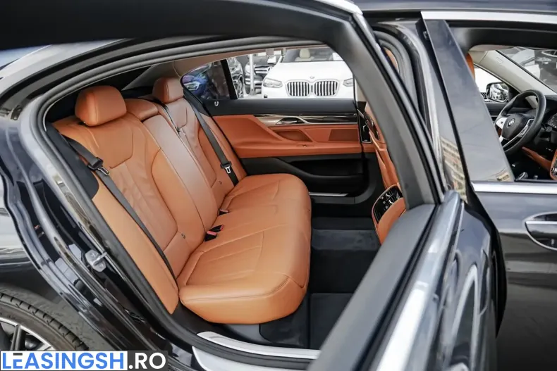 BMW 745 (Seria 7) din 2023 cu 70.000 km - oferta BMW258623 - foto 2