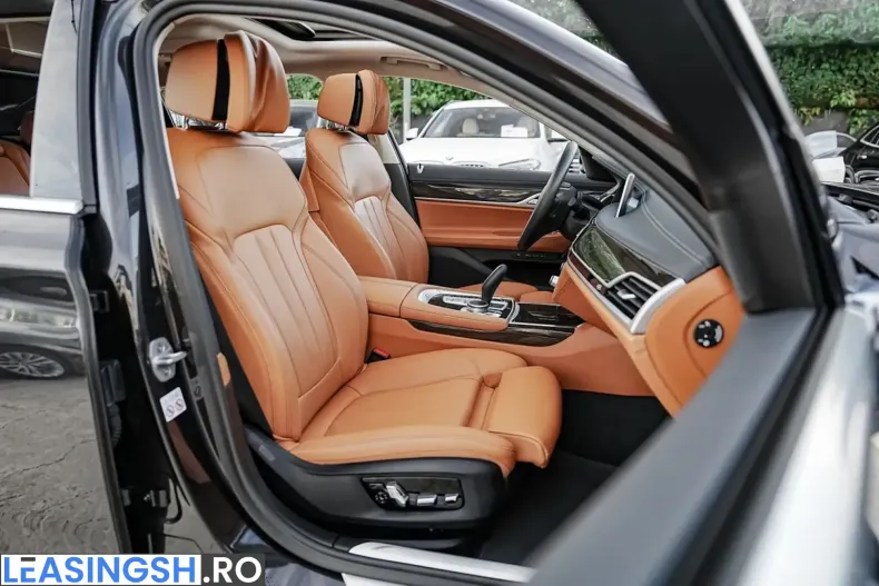 BMW 745 (Seria 7) din 2023 cu 70.000 km - oferta BMW258623 - foto 3