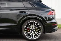 Audi Q8 din 2025 cu 9.900 km - oferta AUD258624 - foto 12