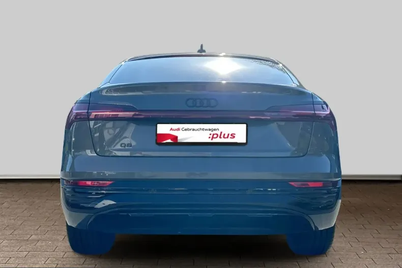 Audi Q8 din 2023 cu 47.668 km - oferta AUD258631 - foto 4
