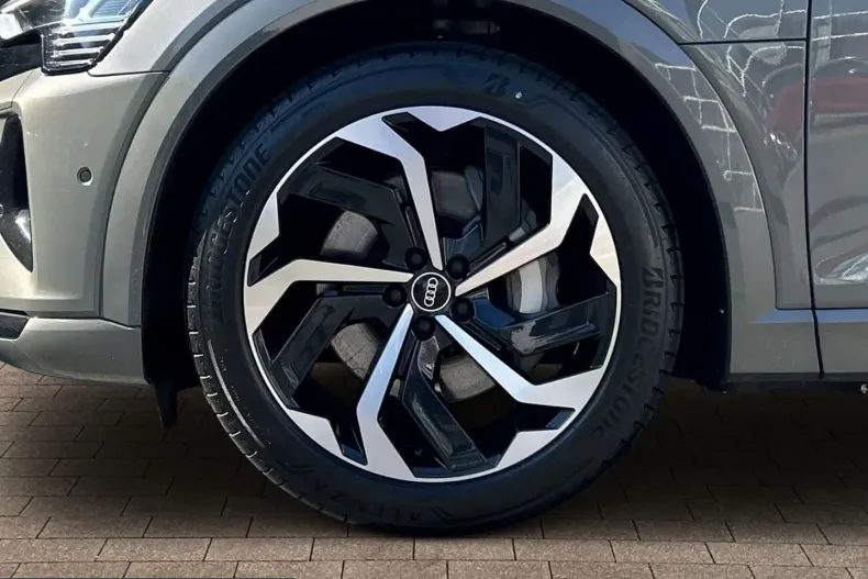 Audi Q8 din 2023 cu 47.668 km - oferta AUD258631 - foto 14
