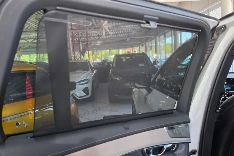 Volvo XC90 din 2025 cu 8.370 km - oferta VOL258635 - foto 20