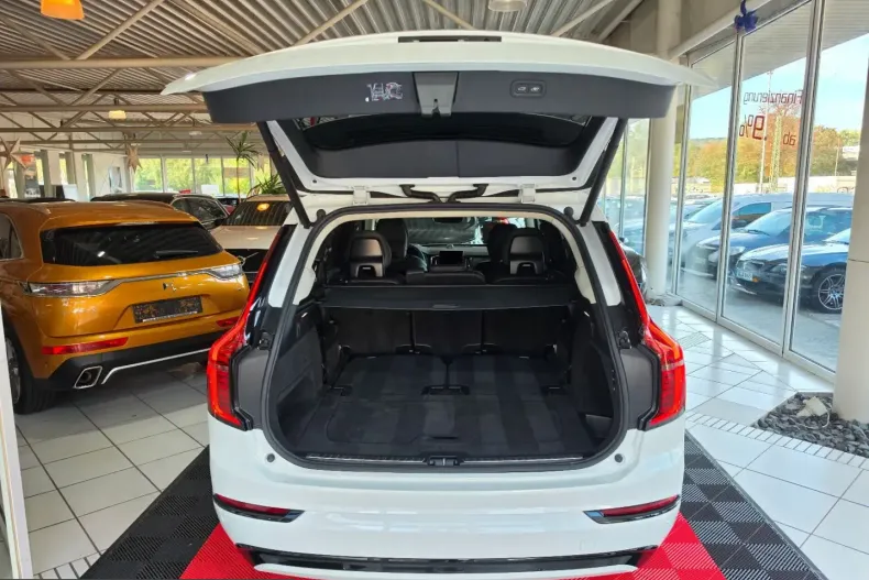 Volvo XC90 din 2025 cu 8.370 km - oferta VOL258635 - foto 26