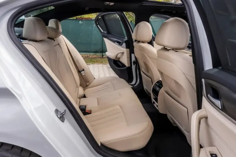 BMW 545 (Seria 5) din 2022 cu 76.000 km - oferta BMW258637 - foto 33