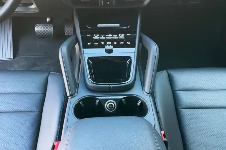 Porsche Cayenne din 2025 cu 14.900 km - oferta POR258642 - foto 11
